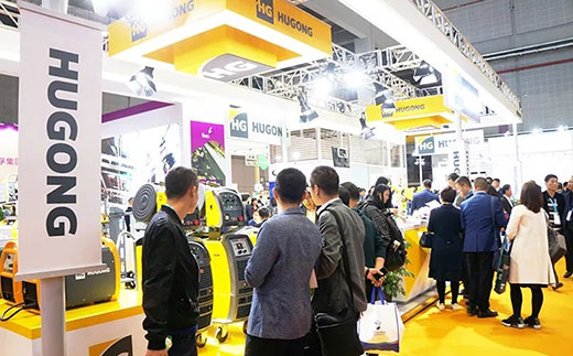 第二届进博会jxf吉祥坊意大利CEA展位数字化焊机很受迎接